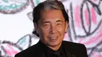 Pencang busana ikonik Jepang-Perancis, Kenzo Takada. (AP)