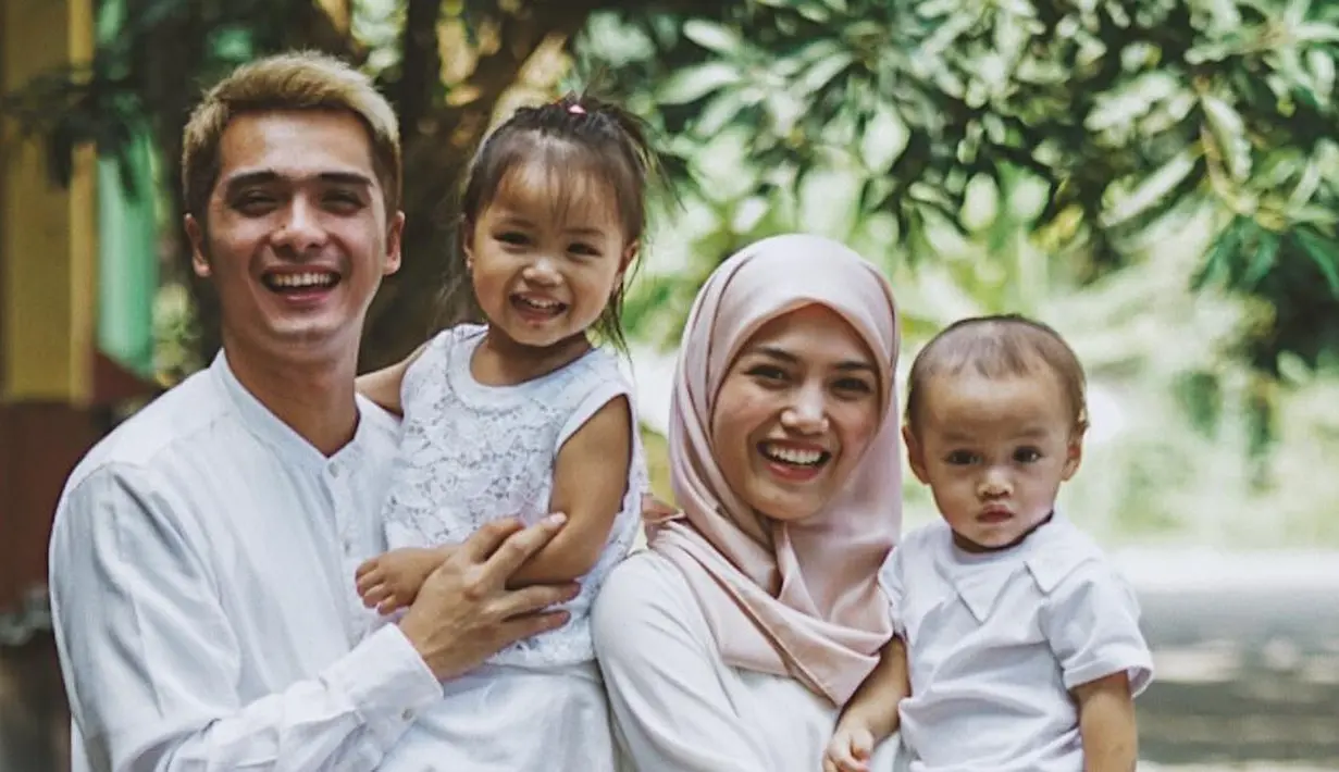 Herfiza Novianti dan Ricky Harun