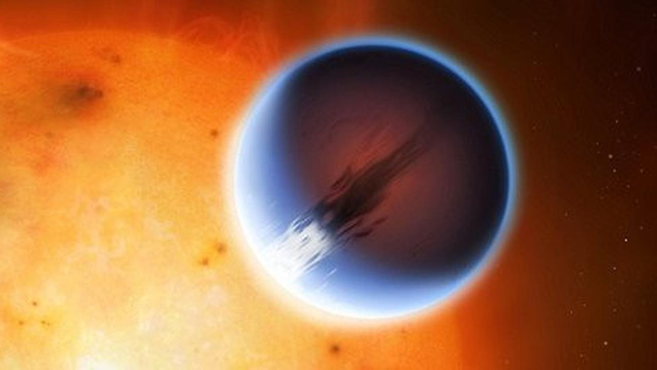 Lebih besar dari Jupiter, planet ini didiami badai terdahsyat