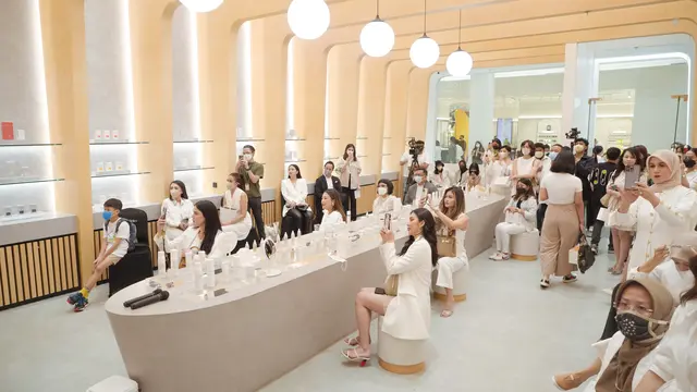 Dr. Barbara Sturm Senayan City Jakarta