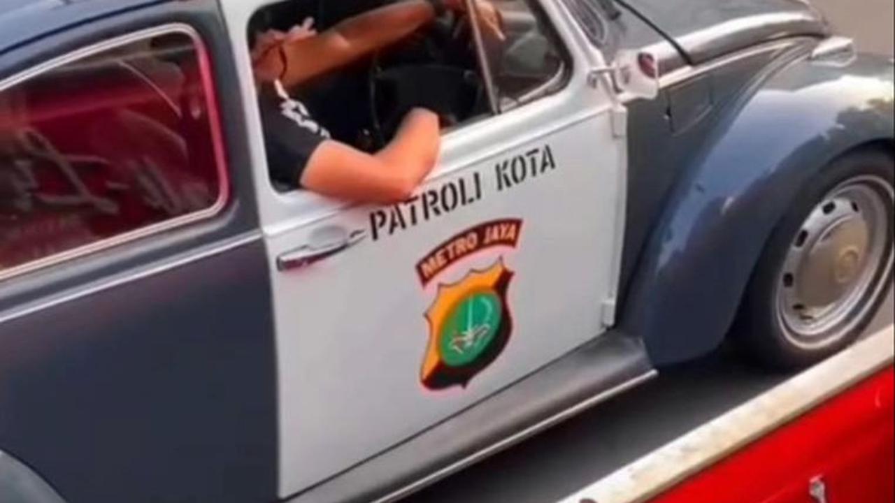 Dalam postingannya, Nanan dan rekannya tampak mengadakan reuni untuk bernostalgia mengenang momen ketika bertugas bersama.