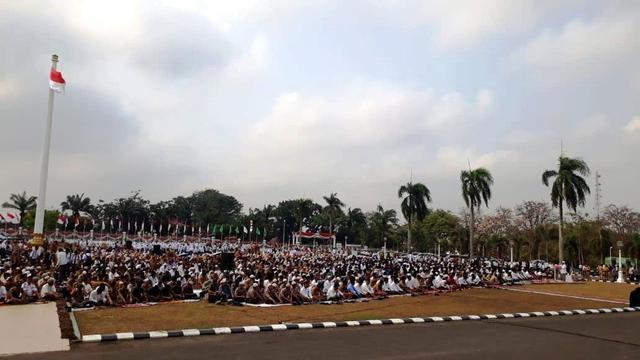 Warga Sumsel Salat Meminta Hujan di Tengah Ancaman Karhutla