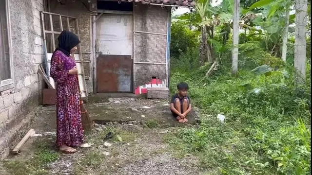 Dinding Bambu hingga Tembok Biru Pernah Jadi Saksi, Begini Potret Sudut Rumah Farel Prayoga sebelum Nasibnya Berubah seperti Sekarang