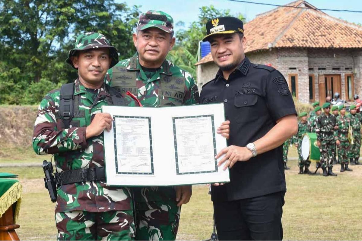 FOTO: Kasad Maruli Tutup TMMD ke-125 di Cilegon