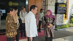 Khofifah-Emil Dardak Rapat Bareng Anak Buah Bahlil Soal Cadangan BBM Jatim