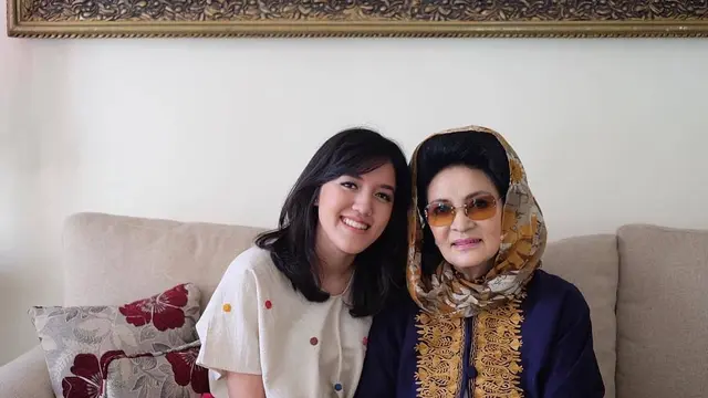Potret terbaru Farida Pasha