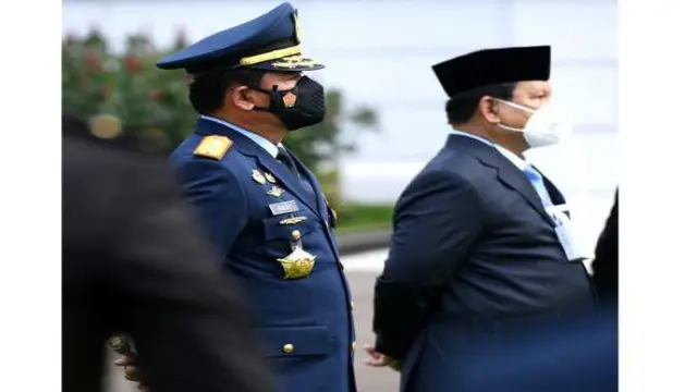 Masker Menteri Pertahanan (Menhan) Prabowo Subianto yang menarik perhatian.