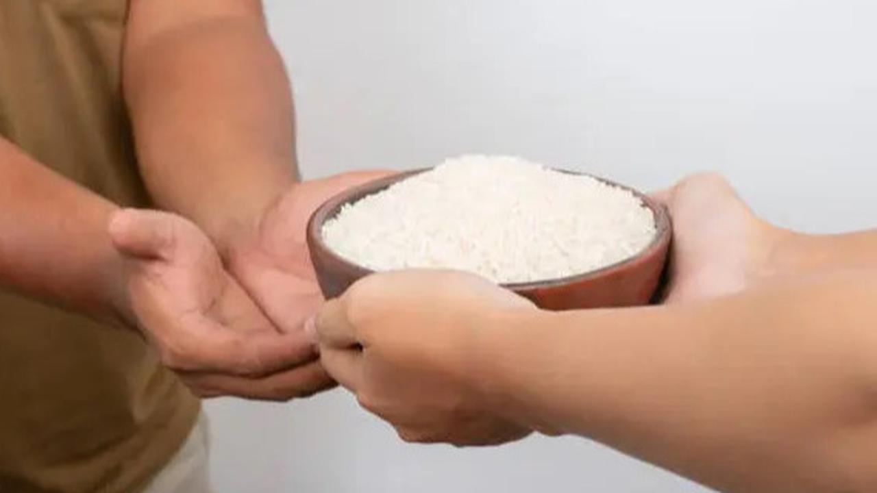 Bacaan Niat Membayar Zakat Fitrah Beserta Doa yang Dianjurkan