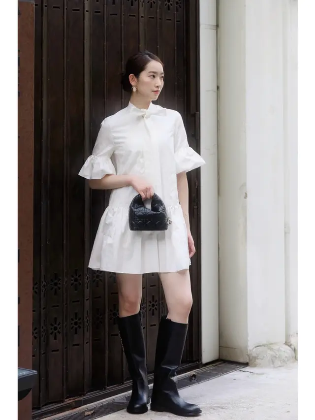 6 Gaya Selebriti Dunia Kenakan Dior Toujours Hobo, dari Jisoo hingga Irene Kim