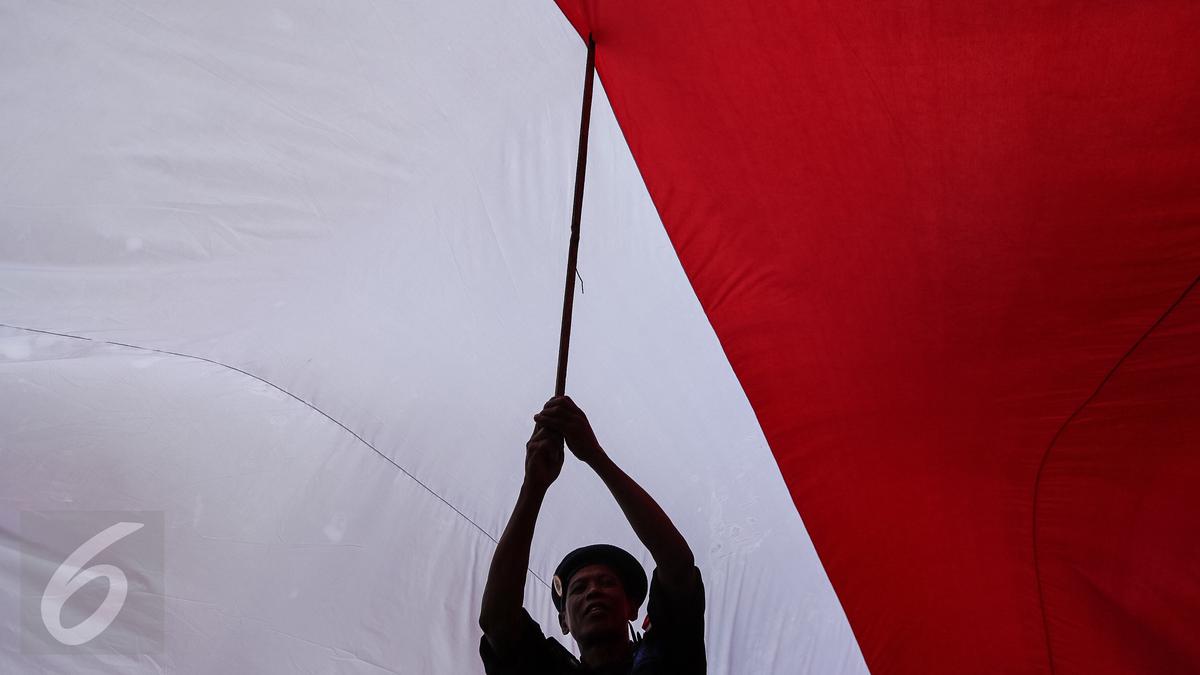 Bendera Merah Putih Akan Berkibar Di Sepanjang Perbatasan Kalimantan Dan Malaysia Regional Liputan6 Com