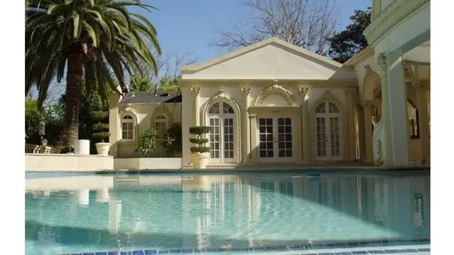Potret Rumah Shahrukh Khan (sumber: Theemergingindia)
