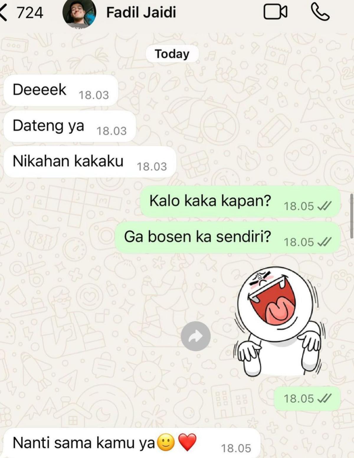 Fuji Datang ke Acara Ngunduh Mantu Keluarga Fadil Jaidi, Bikin Fans Bertanya-tanya