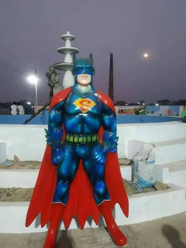 8 Potret Action Figure Batman Ini Nyeleneh, Bikin Geleng Kepala