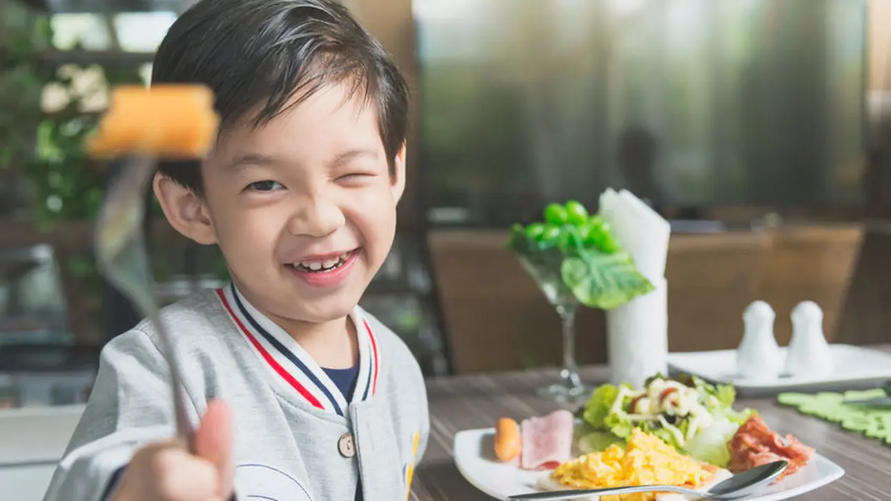  Makanan Sehat yang Aman Dikonsumsi Si Kecil
