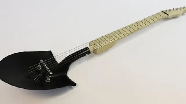 6 Aksi Nyeleneh Orang Saat Main Gitar Ini Bikin Tepuk Jidat