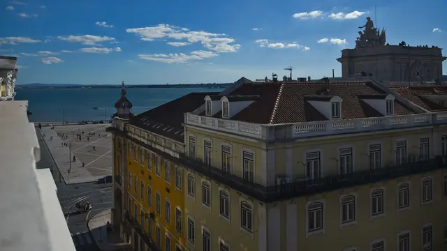 20161002-Ronaldo Resmikan Hotel Mewahnya di Lisbon-Portugal