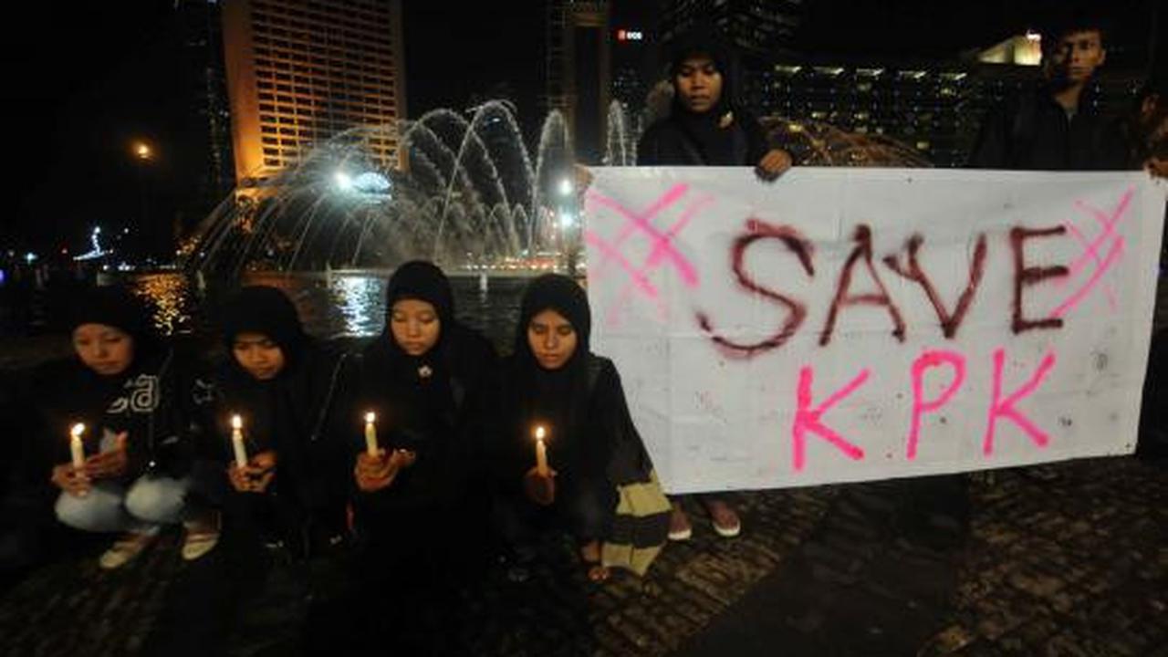 Aksi lilin antikorupsi di Bundaran HI