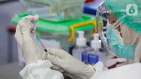 Distribusi dan Penggunaan Vaksin AstraZeneca Batch CTMAV547 Dihentikan Sementara