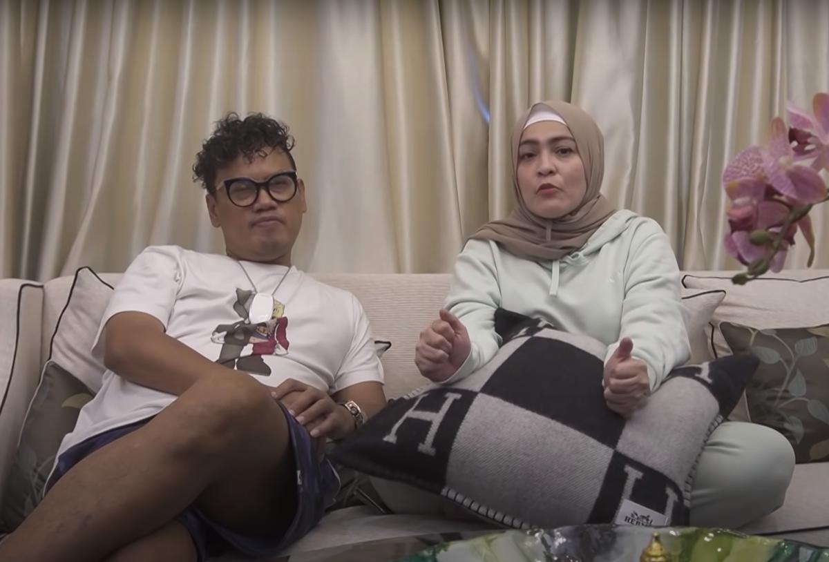 Uya Kuya dan Astrid. (Foto: YouTube Uya Kuya TV)