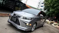 Tampang Toyota Innova Ini Jadi Seperti Lexus (Foto: Zing)