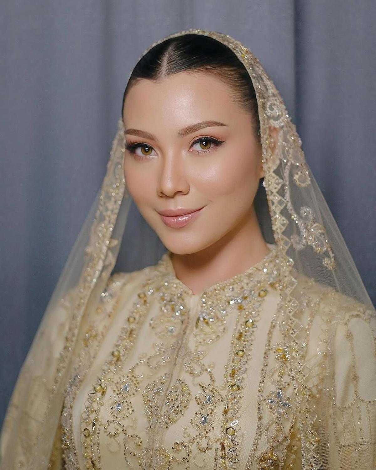 Potret Busana Haviza Dewi Anjani di Acara Pengajian Jelang Nikah, Nuansa Pastel Bikin Makin Cantik