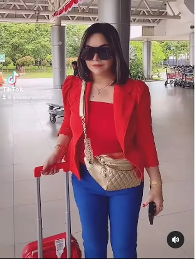 Dulu Dibully, Ini 6 Potret Anisa Bahar yang Kini Langsing dan Berhasil Turun 28 Kg