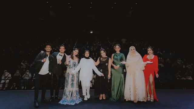 Amanda Rawles di Gala Premiere film Merindu Cahaya de Amstel (Foto: Instagram/@amandarawles)