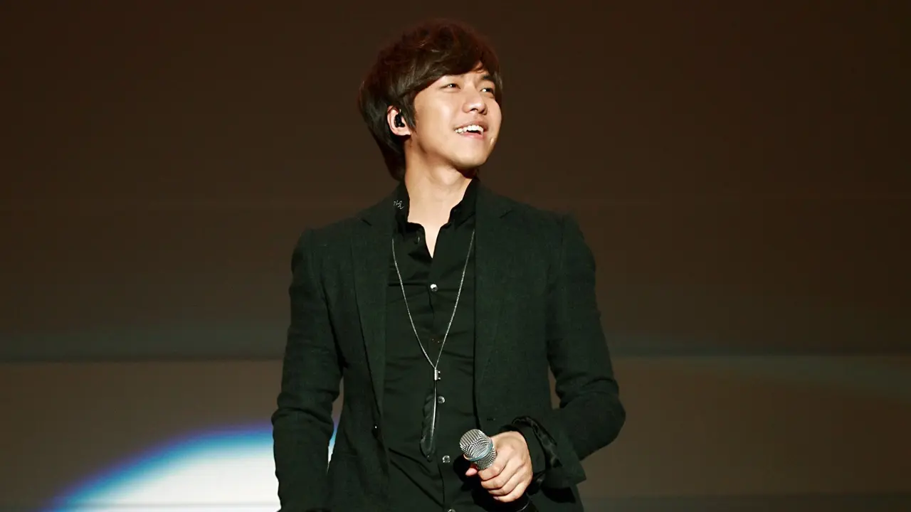 Lee Seung Gi Berharap Lagu Barunya Masuk ke Chart