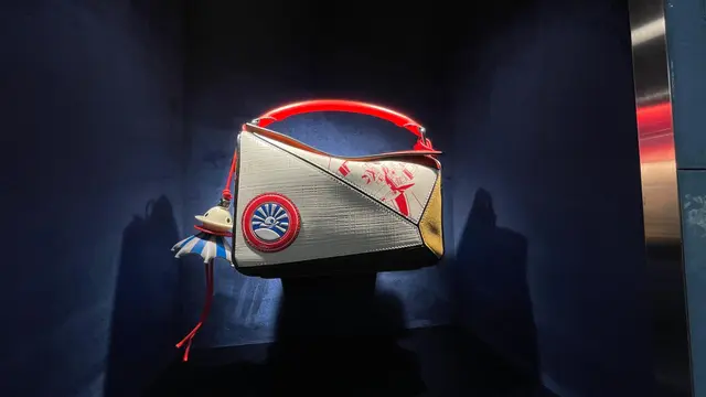 LOEWE Rayakan 10 Tahun Tas Puzzle Lewat Koleksi Re-edition Ikonik, Hanya Ada Satu di Tiap Dunia