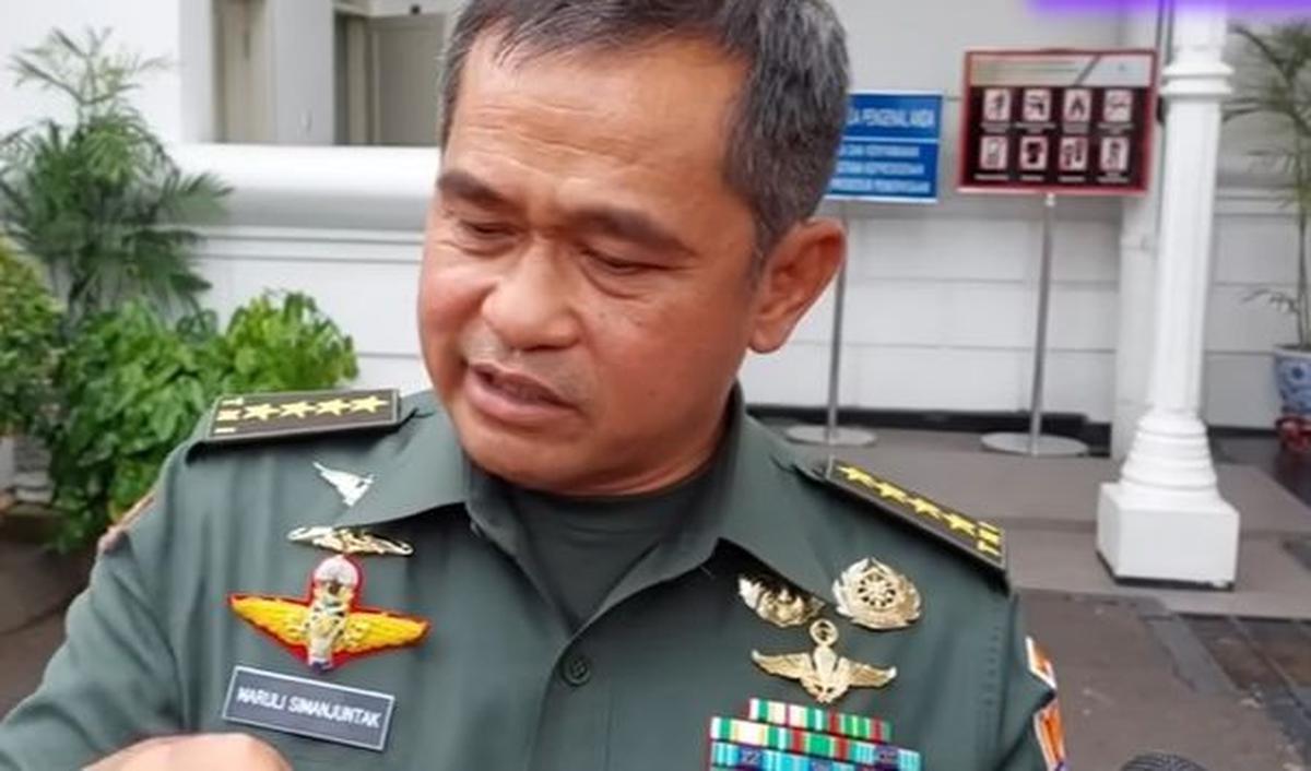 Lebih lanjut, Maruli menyebut, jika rotasi jabatan yang dialami oleh Teddy adalah hal yang umum dan wajar.
