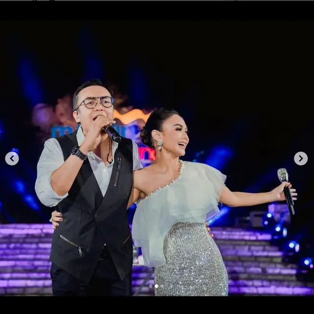 Yuni Shara dan Ari Lasso berduet pada 25 Juni 2022 lalu. (Foto diambil oleh pemilik akun Instagram @gemaramadhan via Instagram @yunishara36)