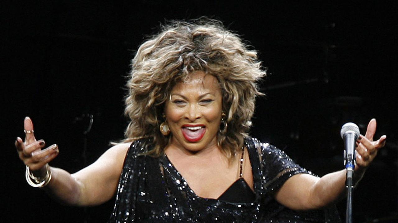 Tina Turner pada 2009. (AP Photo/Hermann J. Knippertz, file)