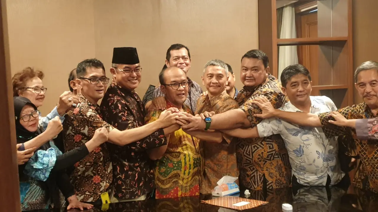 Maklumat Alumni Peruguruan Tinggi Negeri dan Swasta Se-Indonesia di kawasan Dharmawangsa, Jakarta, Jumat (2/2/2024) (Istimewa)