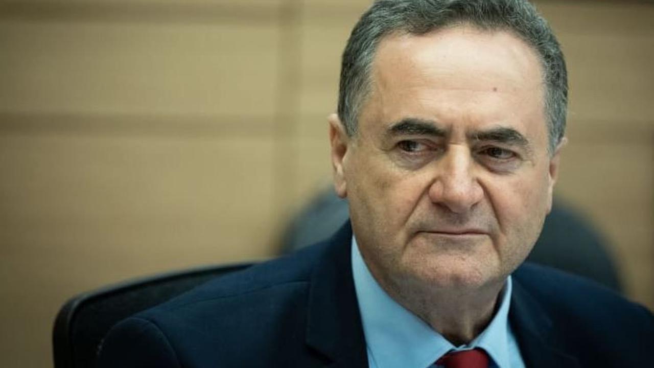 Katz telah menganjutkan pembangunan pulau buatan di lepas pantai Gaza selama bertahun-tahun, di mana gagasan itu dilontarkan pertama kali pada 2011 saat menjabat sebagai Menteri Transportasi di bawah PM Benjamin Netanyahu.
