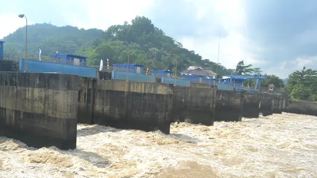 Bendung Gerak Serayu (BGS) mengairi ribuan hektar lahan pertanian. (Foto: Liputan6.com/Muhamad Ridlo)