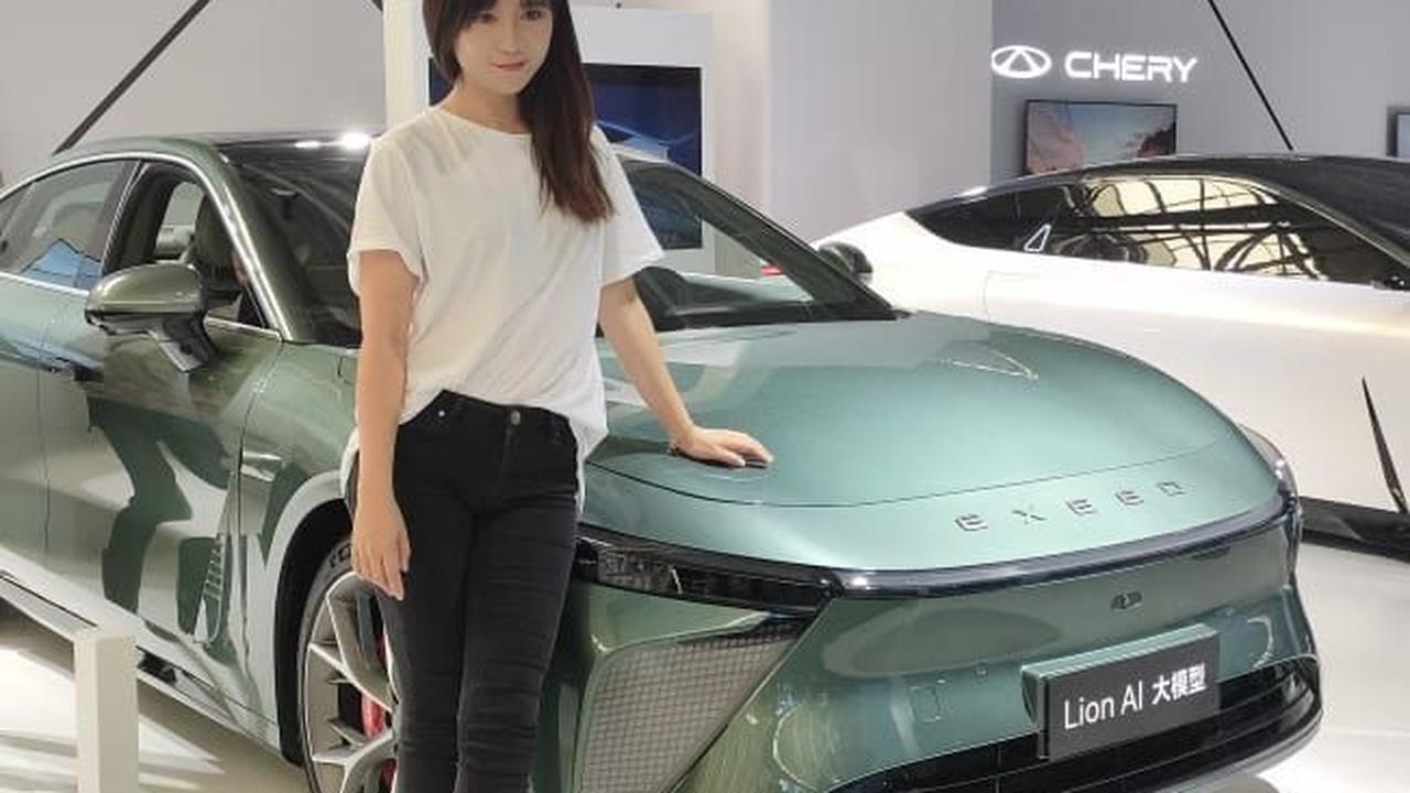 Mobil listrik Exeed memakai kecerdasan buatan  Lion AI.