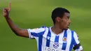 Alexander Isak. Striker Swedia berusia 21 tahun yangh musim ini sukses mencetak 17 gol bersama Real Sociedad diprediksi akan berkembang lebih pesat di musim mendatang. Kemampuan tekniknya mengalami peningkatan dari musim ke musim. (AFP/Cristina Quicler)