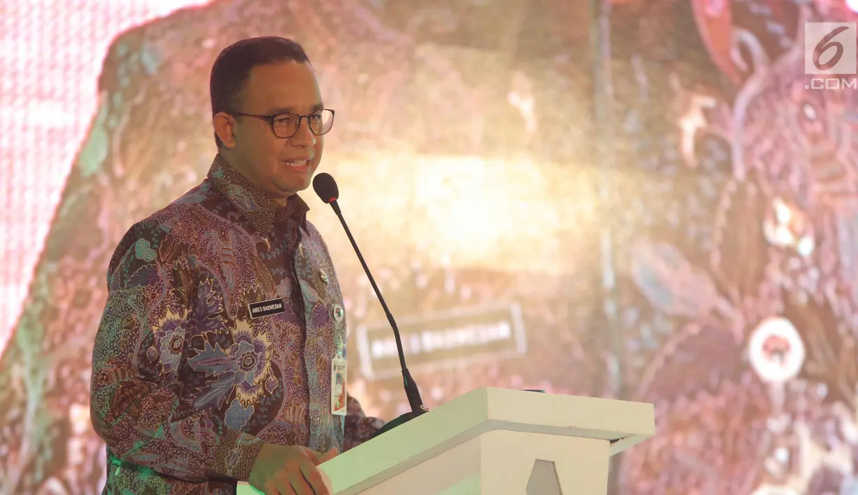 Gubernur DKI Jakarta Anies Baswedan memberi sambutan saat peletakan batu pertama atau ground breaking, Jakarta, Kamis (18/1). Sementara 195 unit sisanya adalah tipe 21 dengan harga jual Rp 185 juta. (Liputan6.com/Pool/Budi)