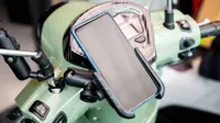 Rekomendasi Phone Holder Motor yang Kokoh dan Aman untuk Temani Aktivitas Driver Online