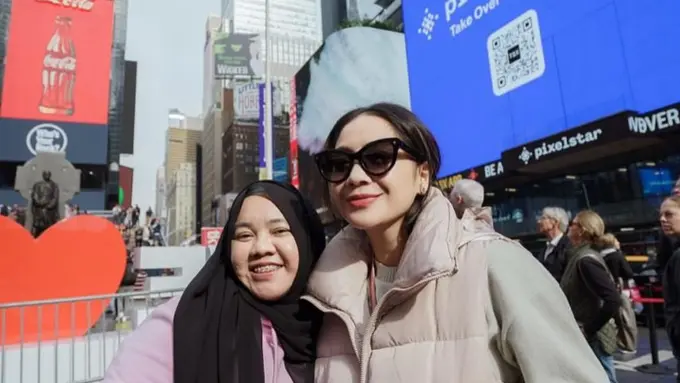 Momen Mbak Lala dan Nagita Slavina Tunjukkan Ikatan Bak Keluarga Kandung (Instagram/@shela_lala96)