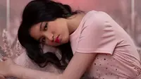 Aqueen Hadirkan Keindahan Malam dalam Single Perdananya, Nyanyian Malam di Bawah Manajemen Contoh Entertainment