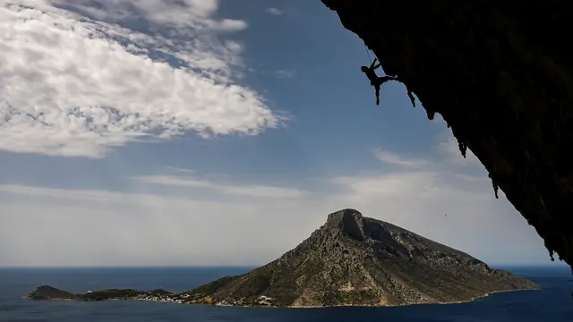400 Pendaki Ikuti Panjat Tebing di Pulau Kalymnos