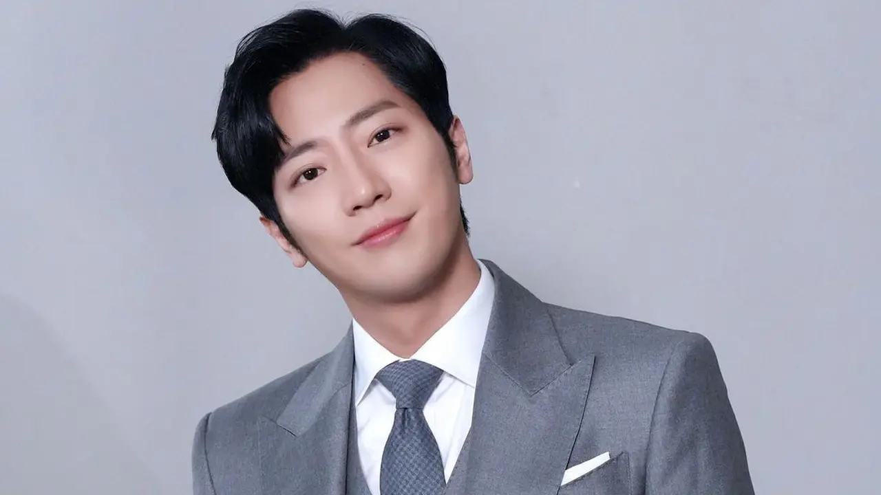 Lee Sang Yeob