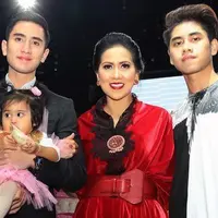 Athalla menyebut jika ada yang merawat bayi secara intens maka akan memiliki wajah yang mirip.