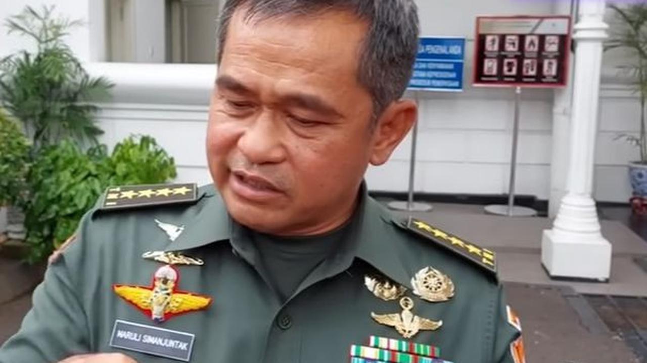Lebih lanjut, Maruli menyebut, jika rotasi jabatan yang dialami oleh Teddy adalah hal yang umum dan wajar.
