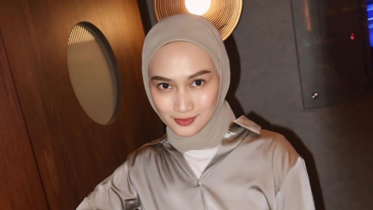 5 Potret Cantik Awet Muda Melody Laksani di Hari Ulang Tahun ke-33, Pesonanya Tak Lekang oleh Waktu