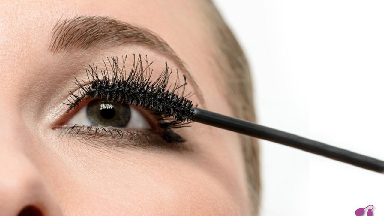 Waspada 3 Bahan Pengawet Berbahaya dalam Mascara