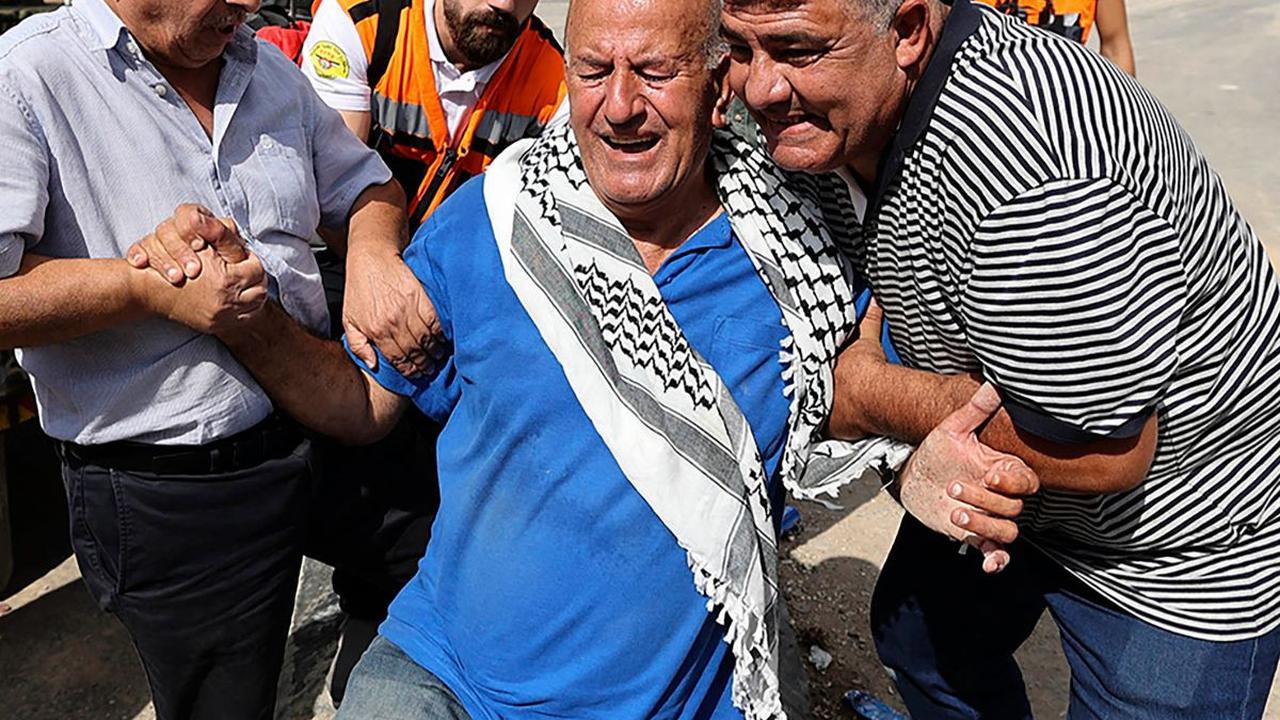 Detail meracuni lahan ini dilaporkan media Israel, Haaretz. Dalam laporannya, Haaretz mengungkap kekejaman yang dilakukan Israel demi merebut tanah rakyat Palestina.
