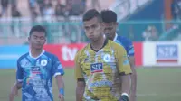 Ravi Murdianto dengan seragam PSCS Cilacap usai melawan Persita Tangerang di Stadion Wijayakusuma, Cilacap, Kamis (27/6/2019). (Bola.com/Vincentius Atmaja)