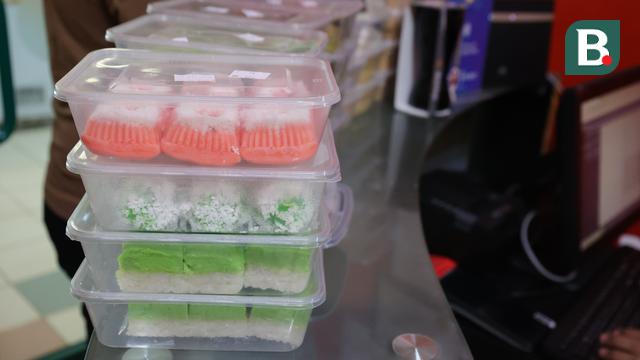 Kue Basah di Tofu and Cake